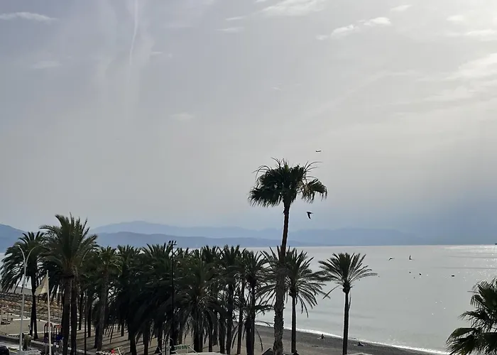 Moderno Piso Mirando Al Mar